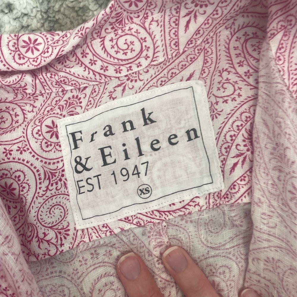 Frank & Eileen pink button up shirt - Picture 2 of 4